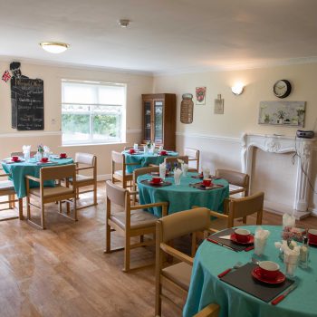 care home dining room 14